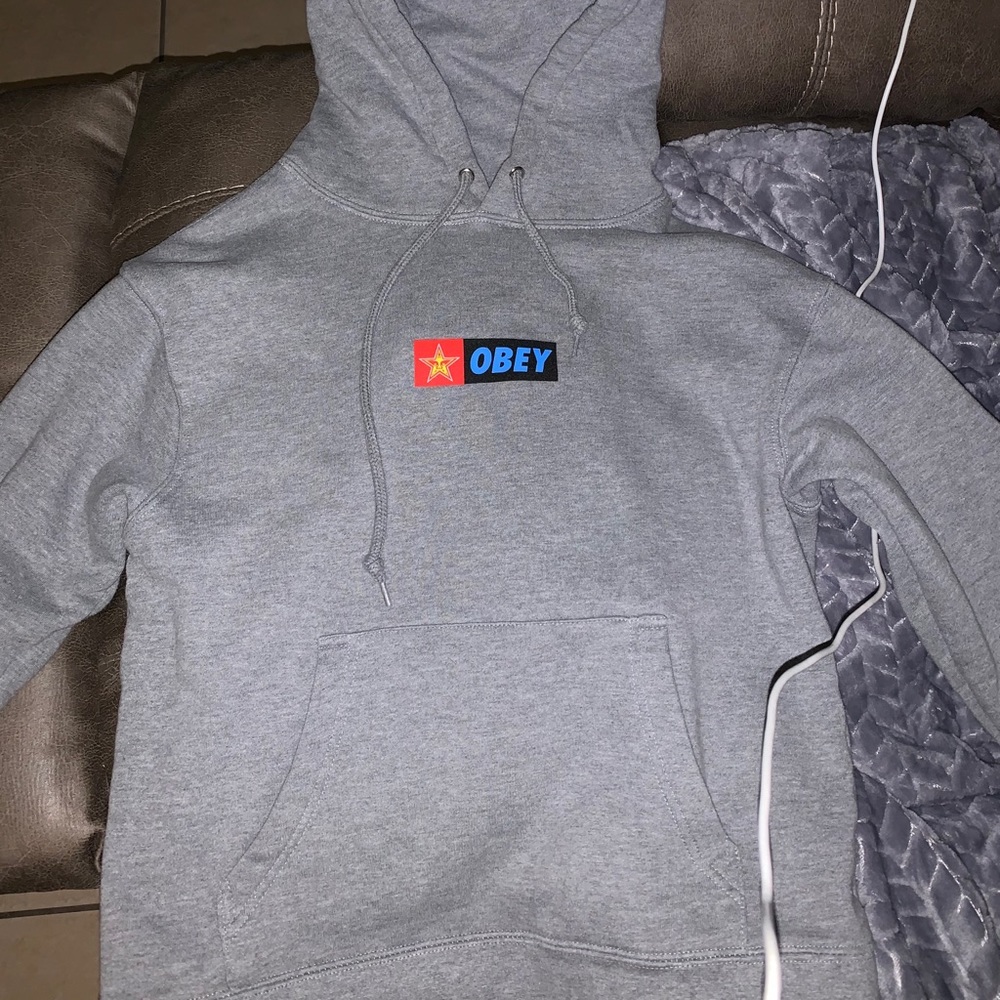 WOMEN’S HOODIE